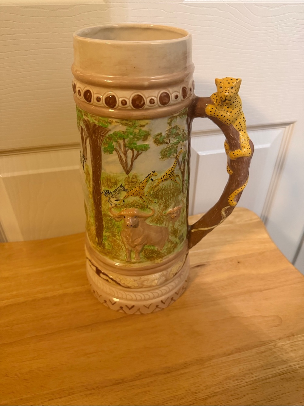 Hand-Painted Ceramic Stein with Yellow Cheetah Handle